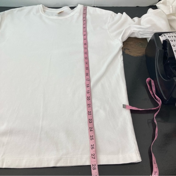 Old Navy women’s‎ long sleeve white T-Shirt - Picture 11 of 14